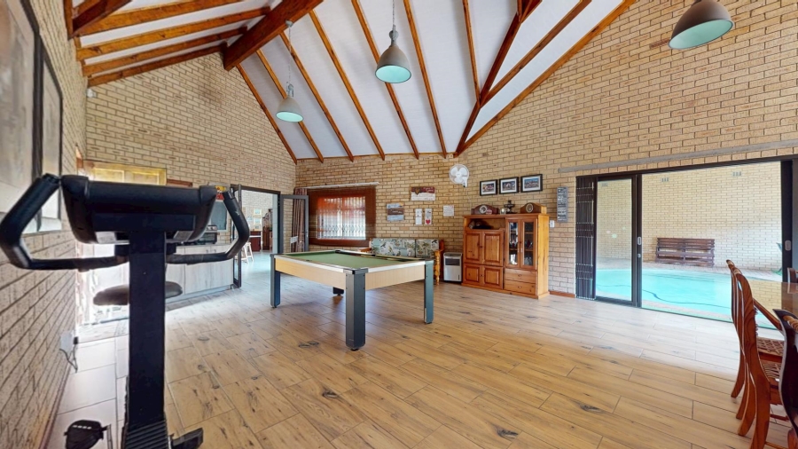 17 Bedroom Property for Sale in Vyfhoek A H North West